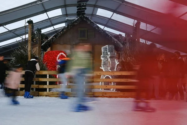 Patinaje Sobre Hielo Mercado Navidad Bruselas Bélgica Noviembre 2022 — Foto de Stock
