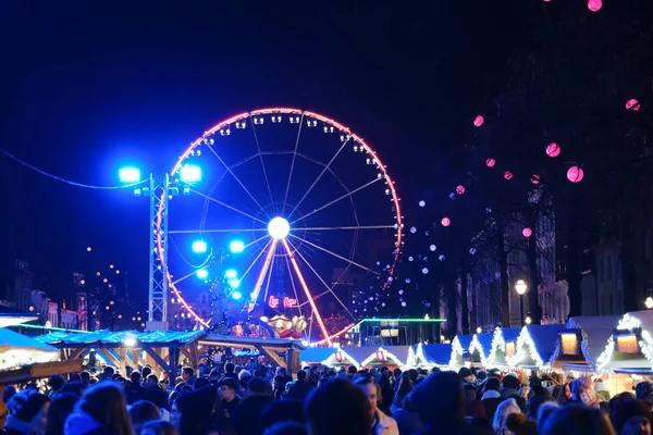 Tömegek Látogatják Meg Karácsonyi Piacot Brüsszelben Belgiumban 2022 November — Stock Fotó