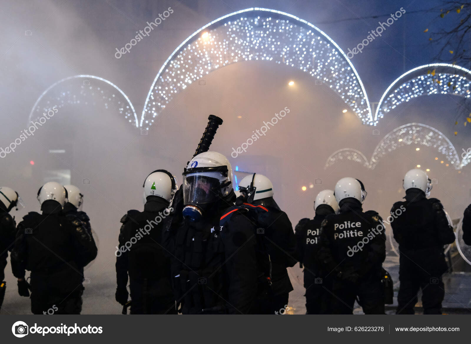 Fans Morocco National Team Clashed Riot Police Qatar 2022 World – Stock  Editorial Photo © Ale_Mi #626223278