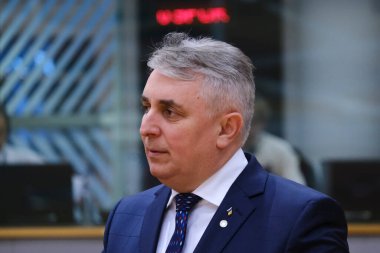 Bakan Lucian Nicolae BODE, 8 Aralık 2022 'de Brüksel, Belçika' daki Avrupa İçişleri Konseyi 'ne katılmak üzere geliyor.. 