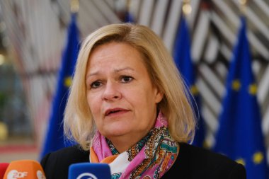 Almanya Federal Bakanı Nancy FAESER 8 Aralık 2022 'de Brüksel, Belçika' daki Avrupa İçişleri Konseyi 'ne katılmak üzere geliyor..