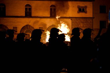 Katar 2022 Dünya Kupası 'nda İspanya ile Fas arasında oynanan karşılaşma sonrasında, 6 Aralık 2022 tarihinde Brüksel, Belçika' da protestocular toplum polisiyle çatışmaya girdi.. 