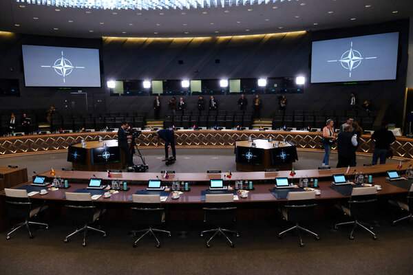 Встреча министров обороны НАТО во время двухдневной встречи министров обороны альянса в штаб-квартире НАТО в Брюсселе, Бельгия, 14 февраля 2023 года.