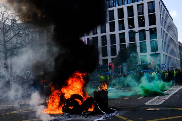 Tires Burning Protest Farmers Belgium Northern Region Flanders New Regional — 图库照片