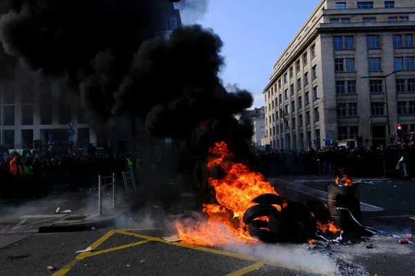 Tires Burning Protest Farmers Belgium Northern Region Flanders New Regional – stockfoto
