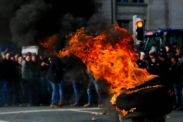 Pneus Estão Queimando Durante Protesto Agricultores Região Norte Flandres Bélgica — Fotografia de Stock