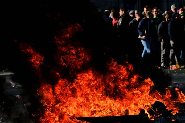 Däcken Brinner Protest Från Jordbrukare Från Belgiens Norra Region Flandern — Stockfoto