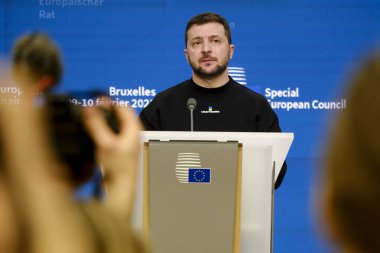 Ukrayna Cumhurbaşkanı Volodymyr Zelenskiy 9 Şubat 2023 'te Brüksel, Belçika' da düzenlenen Avrupalı liderler zirvesinde basın toplantısına katıldı..