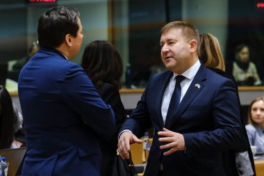 Bakan Vitalij DMITRIJEV, 9 Mart 2023 'te Belçika' nın Brüksel kentindeki AB genel merkezinde bir Adalet ve İçişleri Konseyi 'ne katılmak üzere geldi..