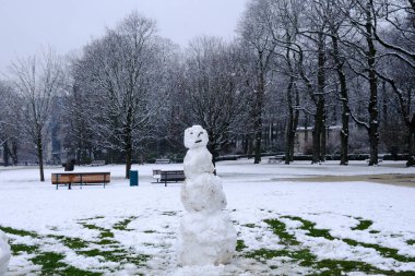 8 Mart 2023 'te Brüksel, Belçika' da kar yağışı