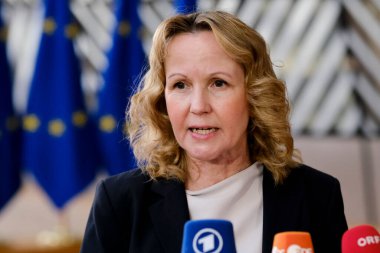  Çevre Bakanı Steffi LEMKE, 16 Mart 2023 'te Belçika' nın Brüksel kentindeki Avrupa Çevre Konseyi 'ne katılmak üzere geldi..