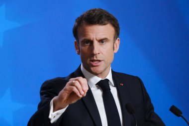 Fransa Cumhurbaşkanı Emmanuel Macron, AB Zirvesi sonrasında 24 Mart 2023 'te Brüksel, Belçika' daki AB genel merkezinde düzenlediği basın toplantısında konuştu..
