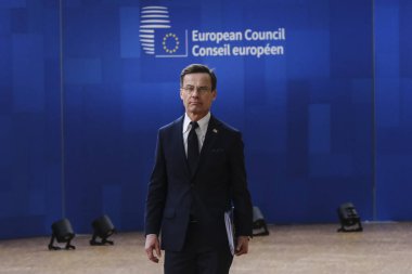 İsveç Başbakanı Ulf Kristersson AB Zirvesi için 23 Mart 'ta Brüksel' deki AB genel merkezine geldi.,