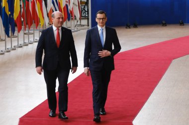 Polonya Başbakanı Mateusz Morawiecki AB Zirvesi için 23 Mart 2023 'te Brüksel' deki AB genel merkezine geldi.. 