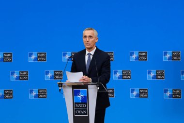 NATO Genel Sekreteri Jens Stoltenberg 3 Nisan 2023 'te Brüksel, Belçika' daki NATO genel merkezinde düzenlediği basın toplantısında konuştu..