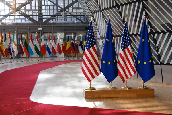 Флаги Европы Сша Европейском Совете Брюсселе Бельгия Апреля 2023 Года — стоковое фото
