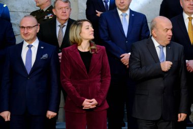 Melanie Joly, Dışişleri Bakanı 5 Nisan 2023 'te Brüksel, Belçika' daki Kuzey Atlantik Konseyi Dışişleri Bakanları toplantısında aile fotoğrafı için geldi..