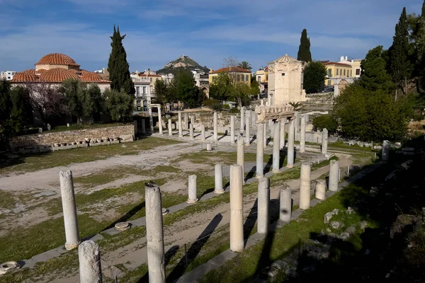 15 Nisan 2023 'te Yunanistan' ın Atina kentindeki Hadrian Kütüphanesi 'nin kalıntılarının görüntüsü.