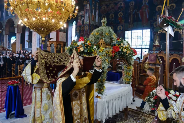 Православний Священик Бере Участь Церемонії Осадження Ісуса Христа Православній Християнській — стокове фото