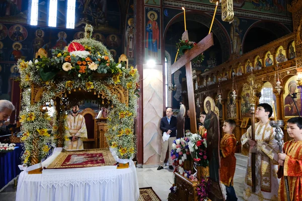 Православні Християни Беруть Участь Церемонії Осадження Ісуса Христа Православній Християнській — стокове фото