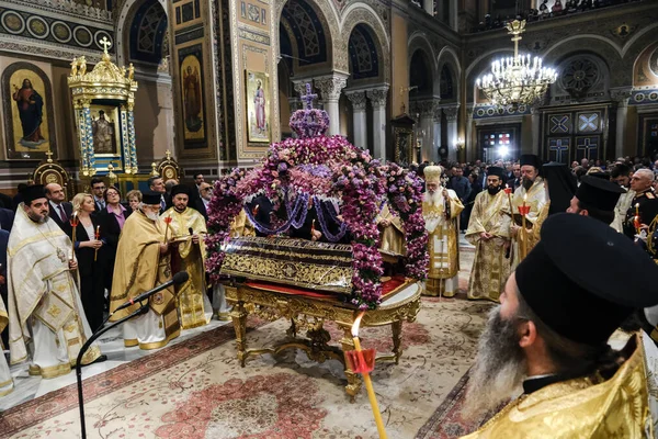 Les Fidèles Chrétiens Orthodoxes Participent Litanie Épitaphe Lors Vendredi Saint — Photo