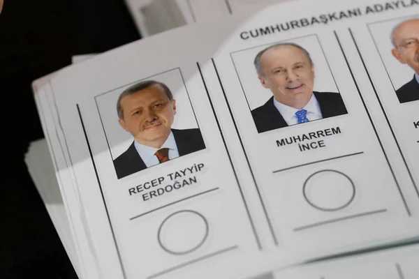 Stimmzettel Werden Während Der Türkischen Präsidentschafts Und Parlamentswahlen April 2023 — Stockfoto