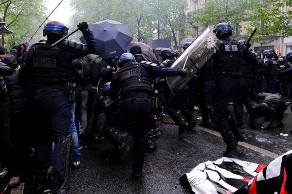 Policejní Nepokoje Střetly Demonstranty Postranních Liniích Každoročního Květnového Shromáždění Které — Stock fotografie