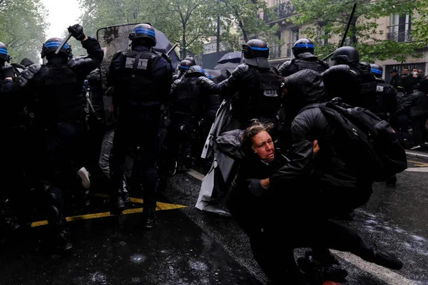 Lázadó Rendőrök Összecsaptak Tüntetőkkel Éves Május Jei Munkanap Labour Day — Stock Fotó
