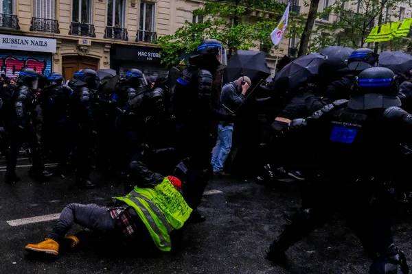 Αστυνομία Της Εξέγερσης Συγκρούστηκε Διαδηλωτές Στο Περιθώριο Της Ετήσιας Συγκέντρωσης — Φωτογραφία Αρχείου