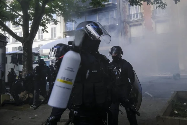 Oprøret Politiet Stødte Sammen Med Demonstranter Sidelinjen Den Årlige Maj - Stock-foto