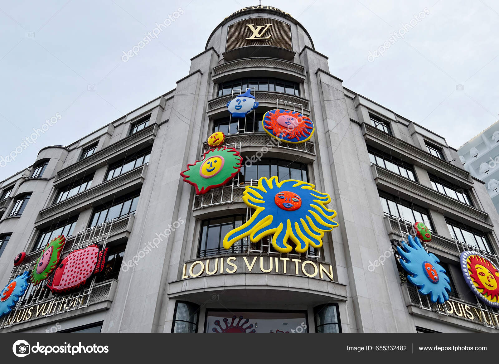 Exterior View Louis Vuitton Store Paris France April 2023 – Stock Editorial  Photo © Ale_Mi #655332482