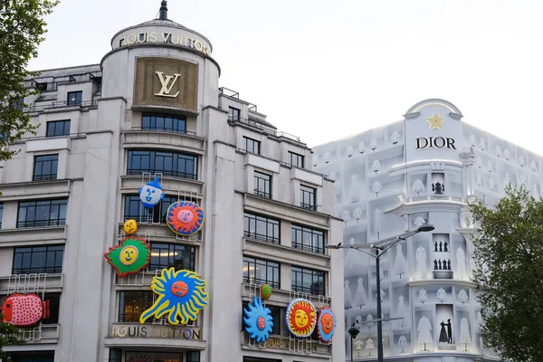 2023年4月30日在法国巴黎的Louis Vuitton商店的外景 — 图库照片
