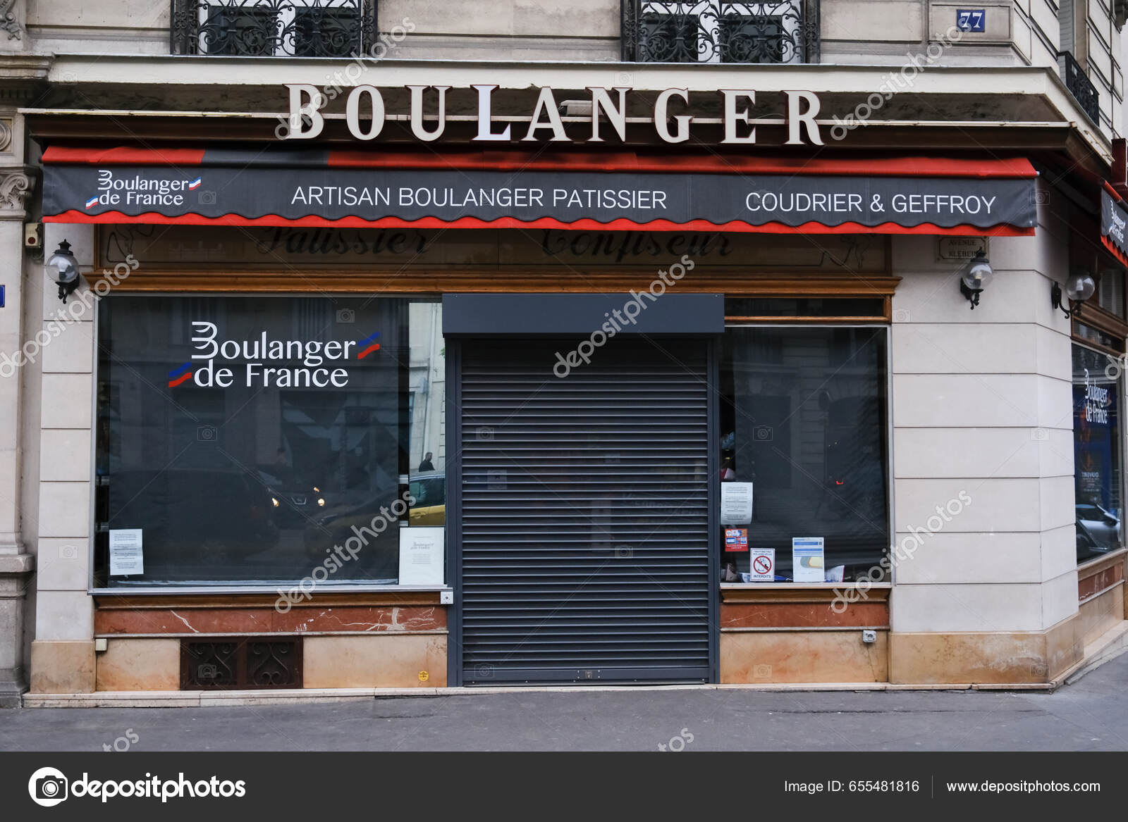 Exterior View Closed Traditional French Bakery Shop Central Paris France –  Stock Editorial Photo © Ale_Mi #655481816