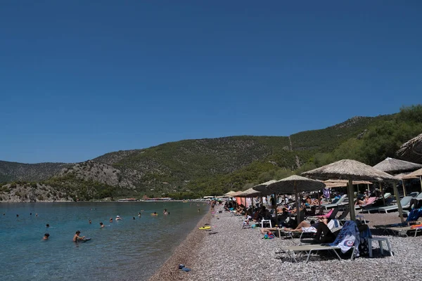 Gente Toma Sol Playa Del Suburbio Alimos Sur Atenas Grecia —  Fotos de Stock