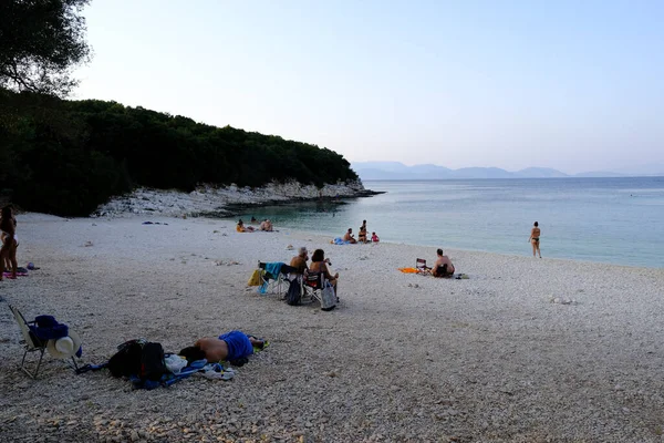 Gente Gode Sole Mare Nell Isola Cefalonia Grecia Luglio 2021 — Foto Stock