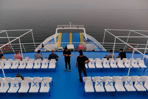 Ferry Que Cruza Desde Continente Isla Eubea Grecia Agosto 2021 — Foto de Stock
