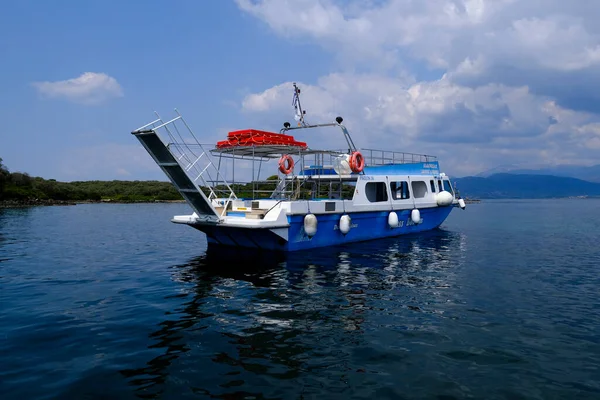 Такси Причалило Берегу Греция Августа 2021 Года — стоковое фото