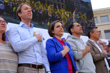 Vlaams Belang üyesi Barbara Pas, 29 Mayıs 2023 'te Belçika' nın Brüksel kentinde düzenlenen aşırı sağ Flaman partisi Vlaams Belang 'ın protesto toplantısına katıldı..