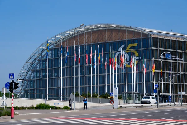 Widok Zewnątrz Siedziby Europejskiego Banku Inwestycyjnego Ebi Luksemburgu Dniu Czerwca — Zdjęcie stockowe