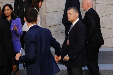 Savunma Bakanı Alkiviadis Stefanis, 16 Haziran 2023 'te Belçika' nın Brüksel kentindeki NATO karargahındaki toplantının ikinci gününde aile fotoğrafı için geldi..