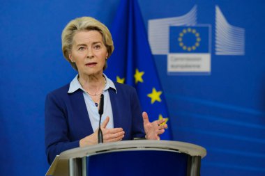 Avrupa Komisyonu Başkanı Ursula von der Leyen, Komisyon Heyeti 'nin Belçika' nın Brüksel kentindeki AB karargahında yaptığı toplantı sonrasında basın toplantısında konuştu. 20, 2023.