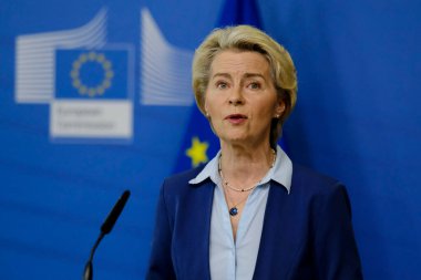 Avrupa Komisyonu Başkanı Ursula von der Leyen, Komisyon Heyeti 'nin Belçika' nın Brüksel kentindeki AB karargahında yaptığı toplantı sonrasında basın toplantısında konuştu. 20, 2023.