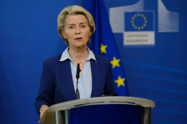 Avrupa Komisyonu Başkanı Ursula von der Leyen, Komisyon Heyeti 'nin Belçika' nın Brüksel kentindeki AB karargahında yaptığı toplantı sonrasında basın toplantısında konuştu. 20, 2023.