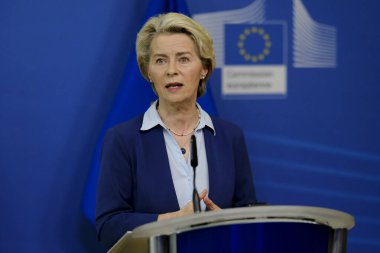 Avrupa Komisyonu Başkanı Ursula von der Leyen, Komisyon Heyeti 'nin Belçika' nın Brüksel kentindeki AB karargahında yaptığı toplantı sonrasında basın toplantısında konuştu. 20, 2023.