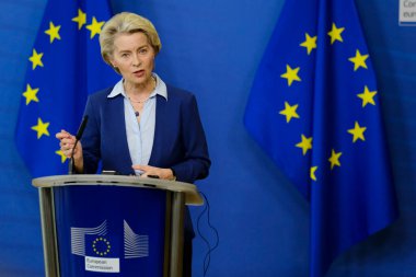 Avrupa Komisyonu Başkanı Ursula von der Leyen, Komisyon Heyeti 'nin Belçika' nın Brüksel kentindeki AB karargahında yaptığı toplantı sonrasında basın toplantısında konuştu. 20, 2023.