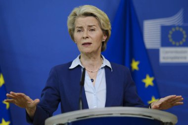 Avrupa Komisyonu Başkanı Ursula von der Leyen, Komisyon Heyeti 'nin Belçika' nın Brüksel kentindeki AB karargahında yaptığı toplantı sonrasında basın toplantısında konuştu. 20, 2023.