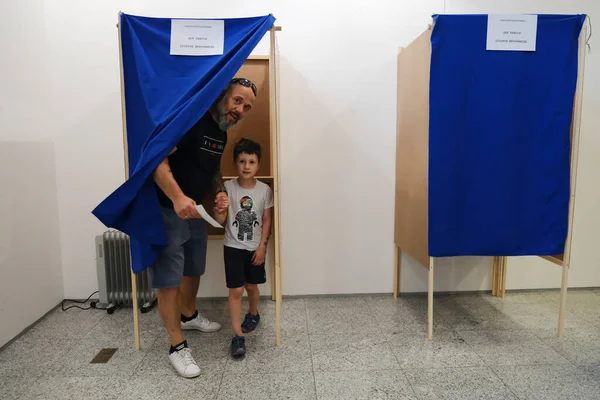 Ausland Lebende Griechische Bürger Stimmen Juni 2023 Einem Wahllokal Brüssel — Stockfoto