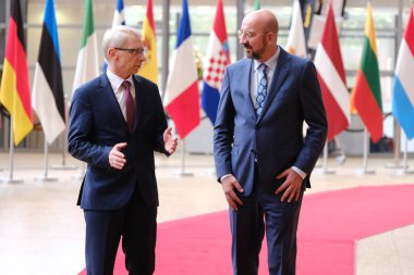 AB Konseyi Başkanı Charles Michel, Bulgaristan Başbakanı Nikolay Denkov 'u 28 Haziran 2023' te Brüksel, Belçika 'daki AB genel merkezinde karşıladı.