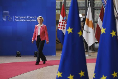 Avrupa Komisyonu Başkanı Ursula von der Leyen, 29 Haziran 2023 'te Brüksel' deki AB karargahına bir AB Zirvesi için geldi..
