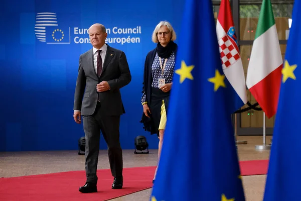 Канцлер Німеччини Олаф Шолц Виступає Доповіддю Саміті Європейського Союзу Усіма — стокове фото